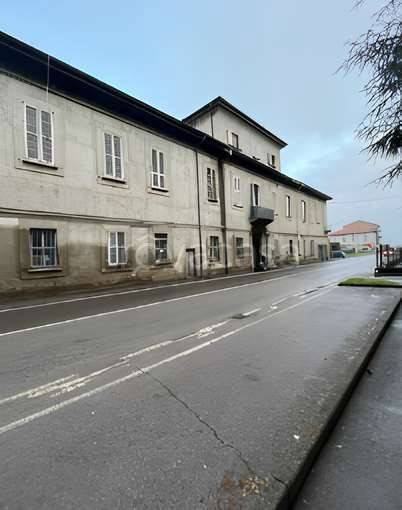 appartamento in vendita a Merate in zona Brugarolo