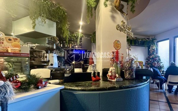 negozio in vendita a Merate