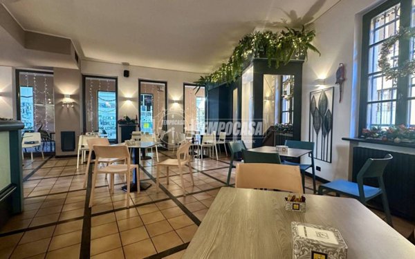 negozio in vendita a Merate