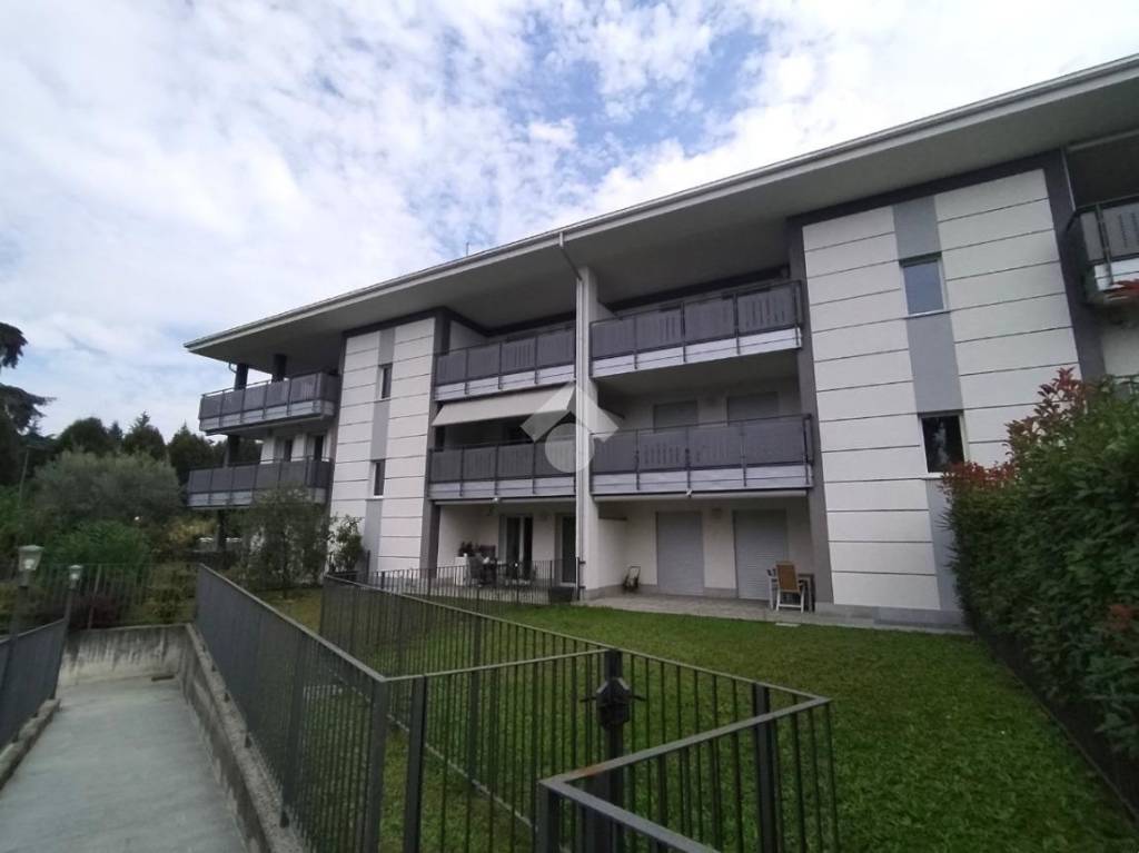 appartamento in vendita a Merate