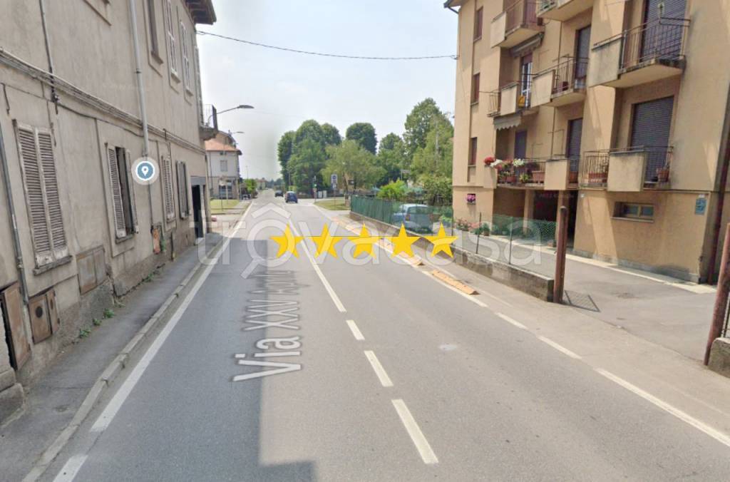 appartamento in vendita a Merate in zona Brugarolo