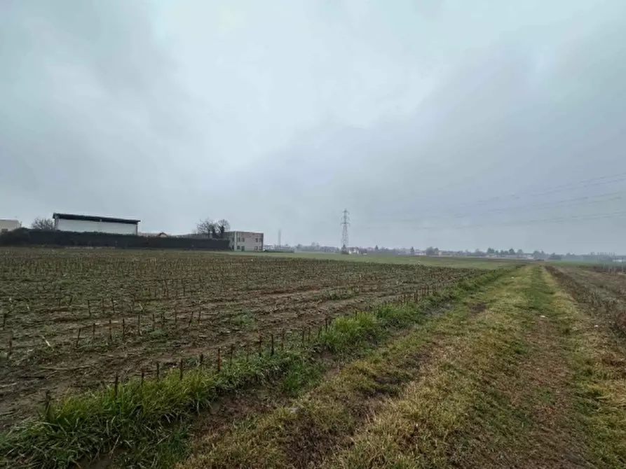 terreno edificabile in vendita a Merate