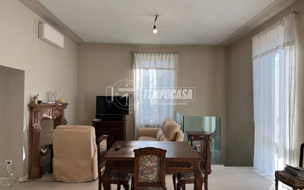 casa indipendente in vendita a Merate