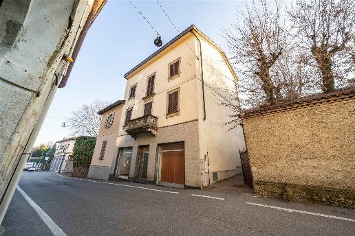 casa semindipendente in vendita a Merate
