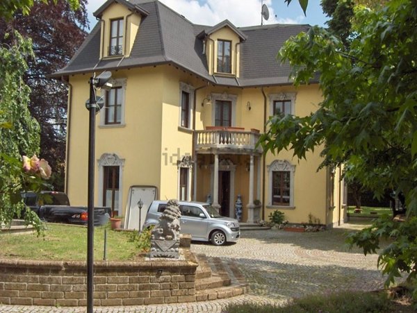 casa indipendente in vendita a Merate