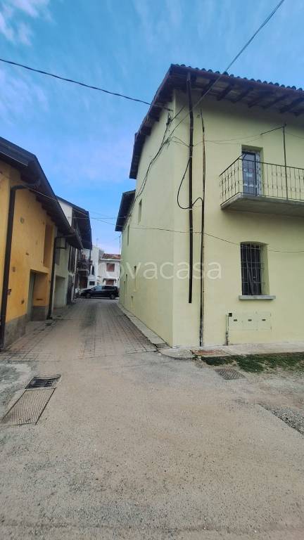 casa indipendente in vendita a Merate