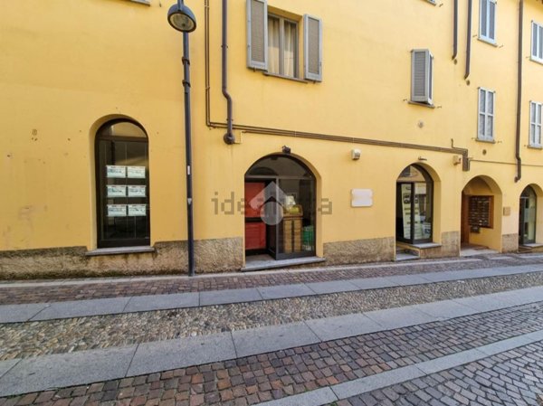 negozio in vendita a Merate