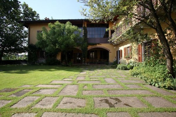 casa indipendente in vendita a Merate