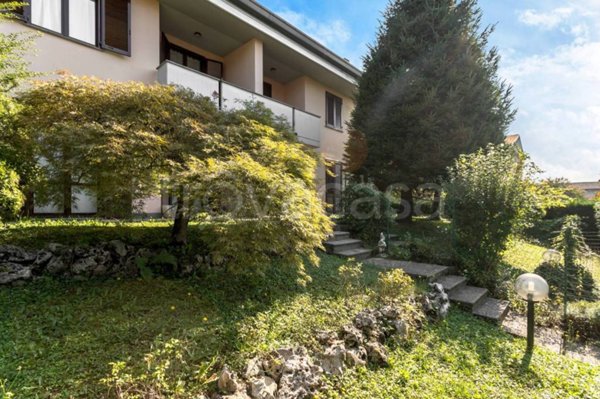 casa indipendente in vendita a Merate