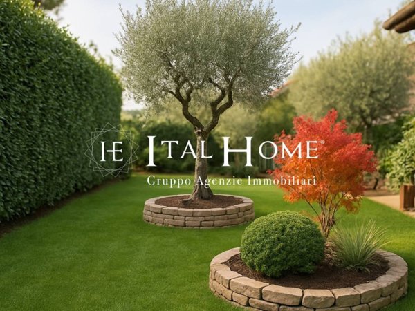 casa indipendente in vendita a Merate