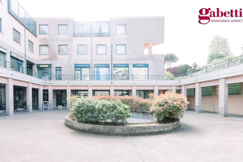 negozio in vendita a Merate