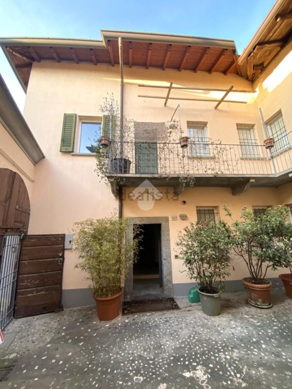 appartamento in vendita a Merate