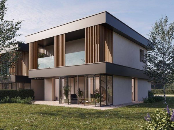 casa indipendente in vendita a Merate in zona Sartirana