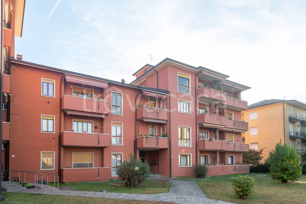 appartamento in vendita a Merate