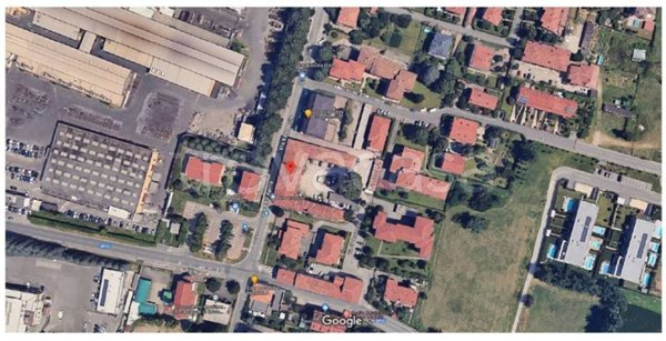 appartamento in vendita a Merate in zona Brugarolo