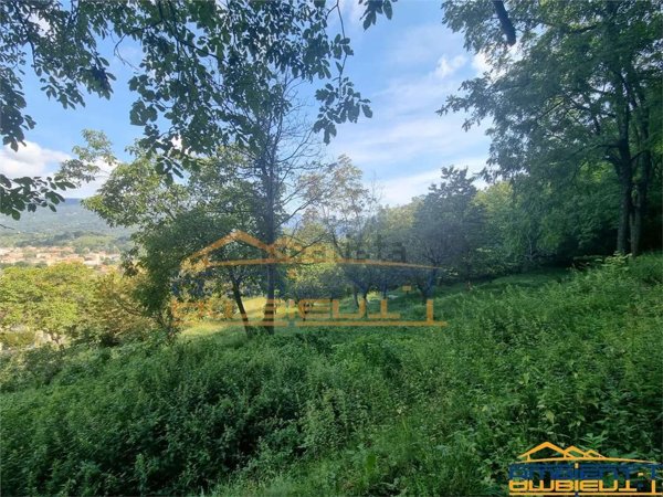 appartamento in vendita a Merate in zona Sartirana