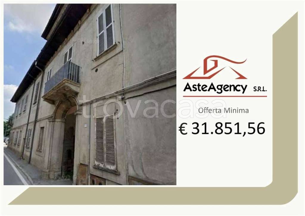 appartamento in vendita a Merate in zona Brugarolo