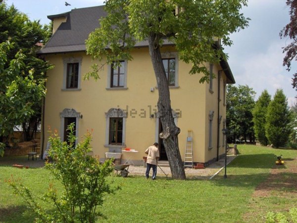 casa indipendente in vendita a Merate