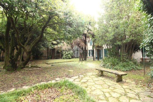 casa semindipendente in vendita a Merate