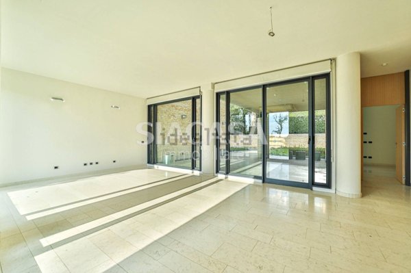 casa indipendente in vendita a Merate