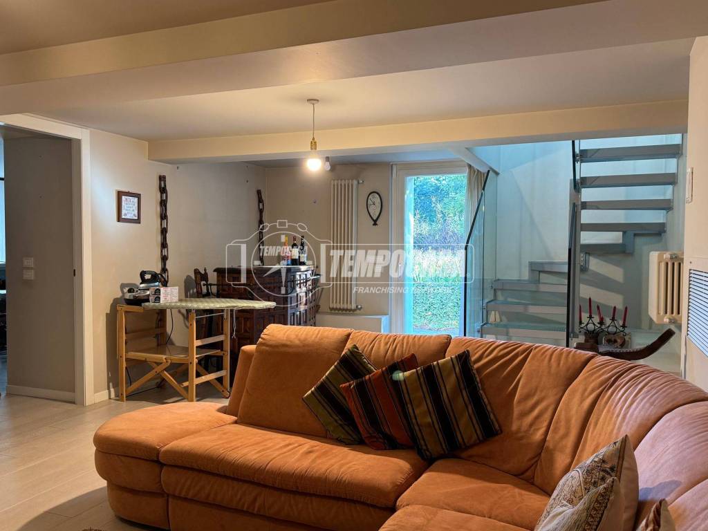 casa indipendente in vendita a Merate