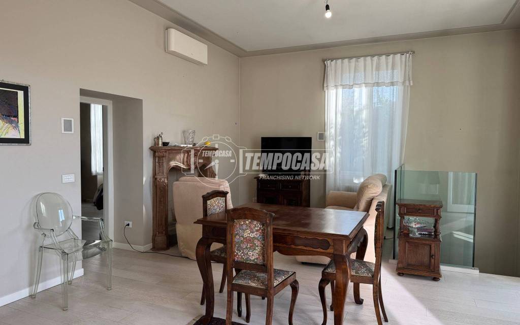 casa indipendente in vendita a Merate