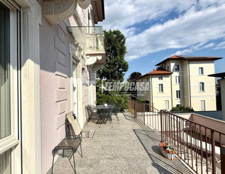 casa indipendente in vendita a Merate in zona Sartirana