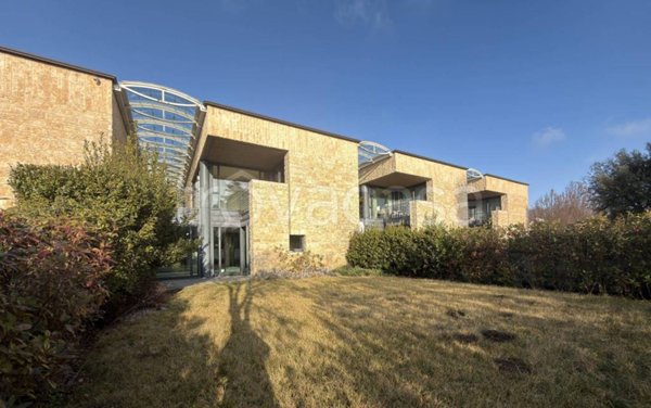 casa indipendente in vendita a Merate