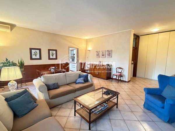 casa indipendente in vendita a Merate