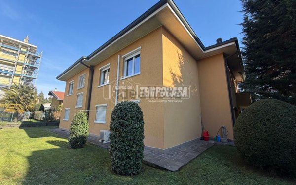 casa indipendente in vendita a Merate
