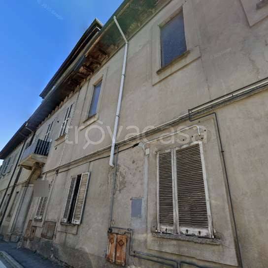 appartamento in vendita a Merate in zona Brugarolo