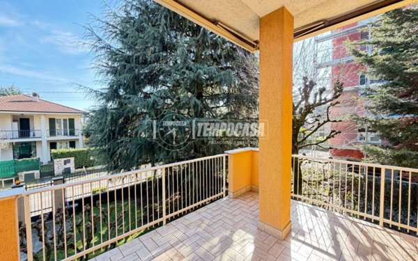 casa indipendente in vendita a Merate