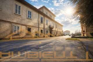 appartamento in vendita a Merate in zona Brugarolo