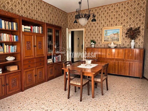 casa indipendente in vendita a Merate