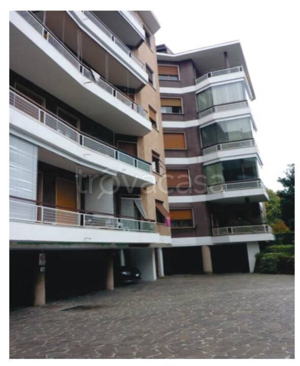 appartamento in vendita a Merate