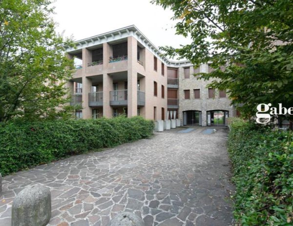 appartamento in vendita a Merate