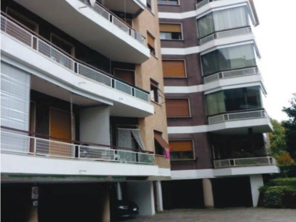 appartamento in vendita a Merate