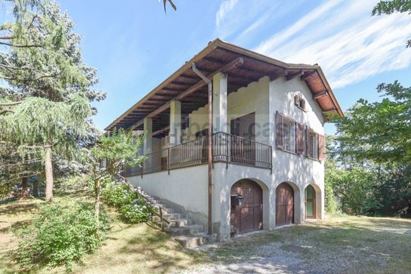 casa indipendente in vendita a Merate