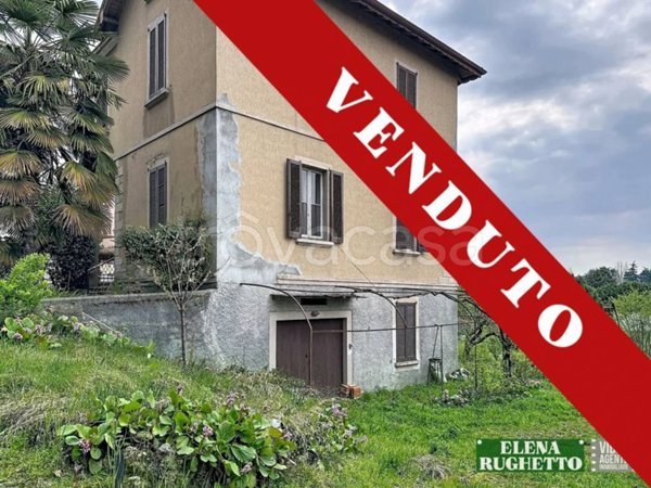 casa indipendente in vendita a Merate