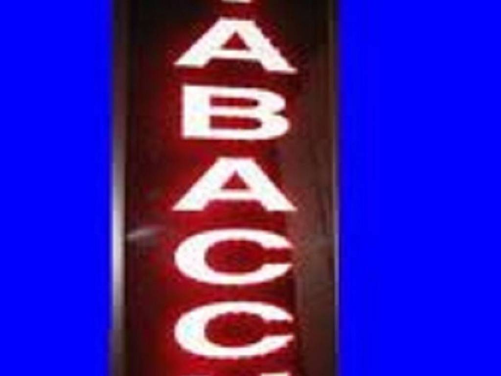 negozio in vendita a Merate in zona Sartirana