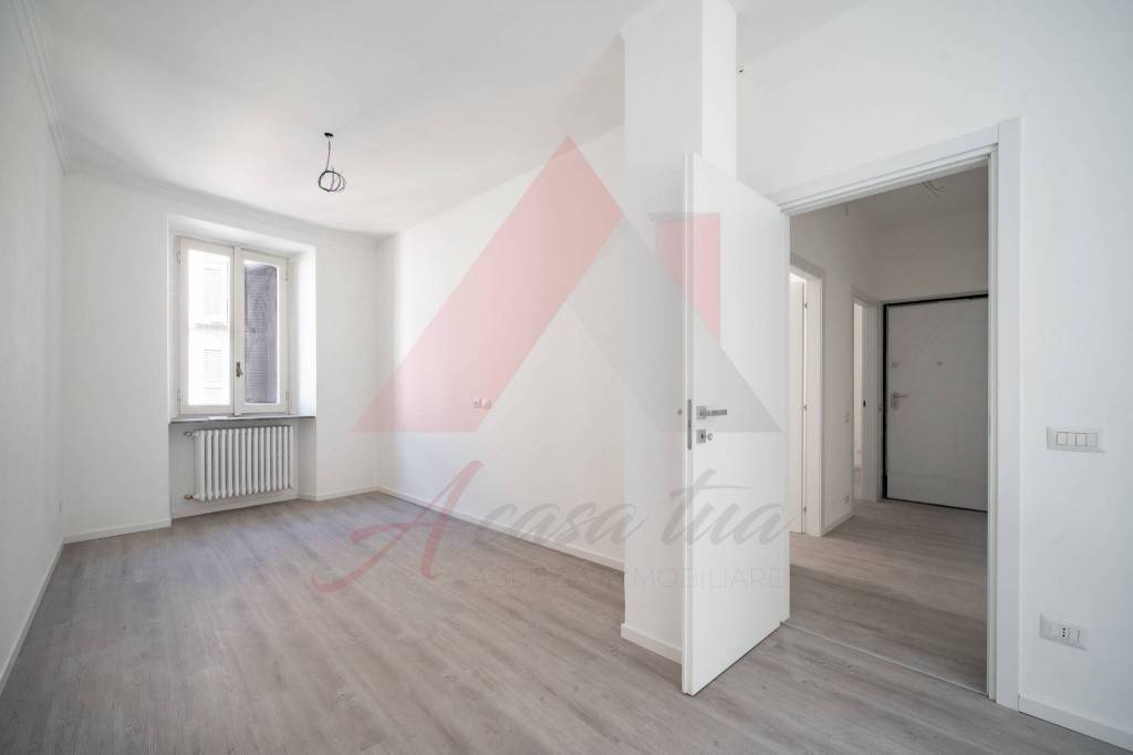 appartamento in vendita a Merate in zona Sartirana