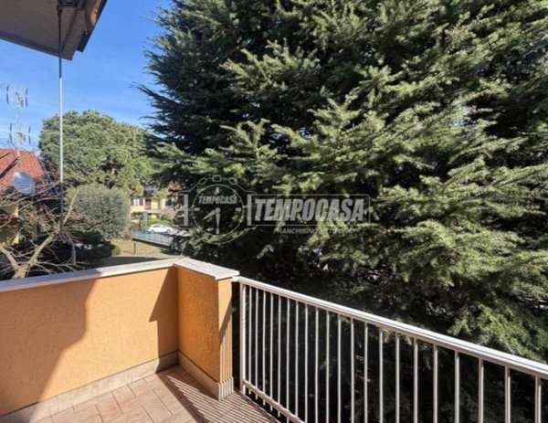 casa indipendente in vendita a Merate