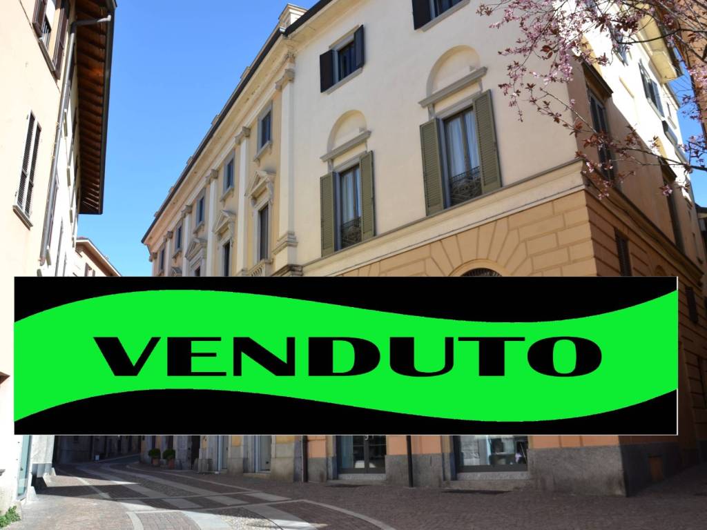 appartamento in vendita a Merate in zona Sartirana