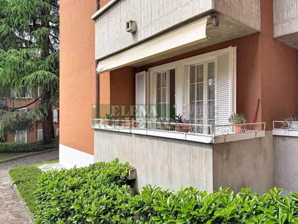 appartamento in vendita a Merate in zona Sartirana