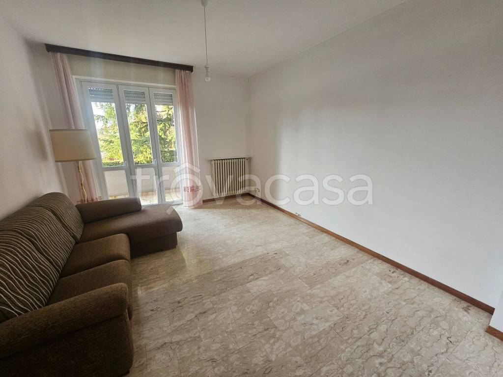 appartamento in vendita a Merate in zona Sartirana