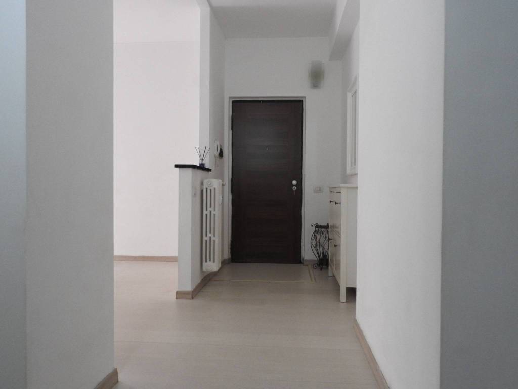 appartamento in vendita a Merate in zona Sartirana