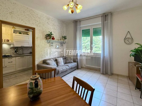 appartamento in vendita a Merate in zona Brugarolo