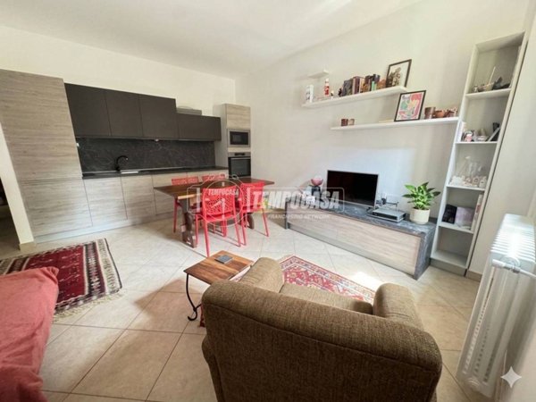 appartamento in vendita a Merate in zona Sartirana