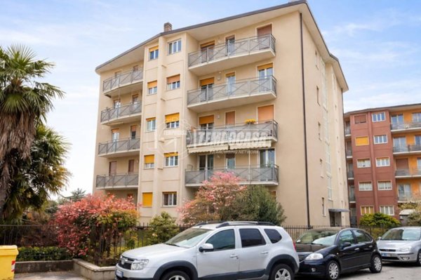 appartamento in vendita a Merate in zona Sartirana