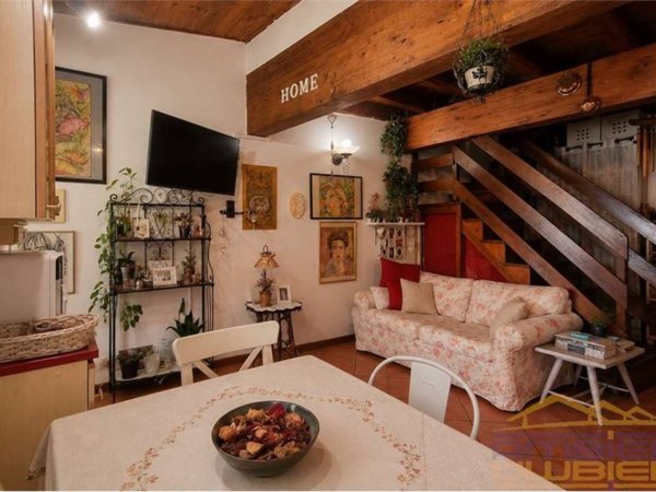 appartamento in vendita a Merate in zona Sartirana